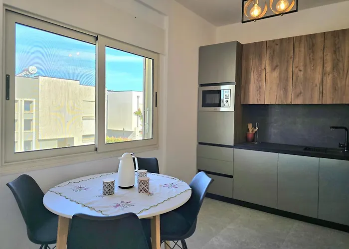 Perla Homes 200 شقة Plazhi San Pietro