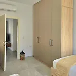 Perla Homes 200 *