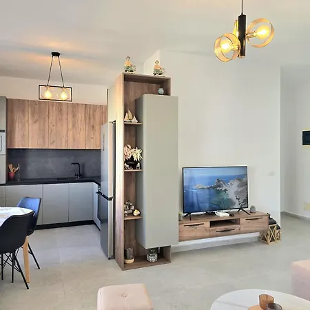 Perla Homes 200