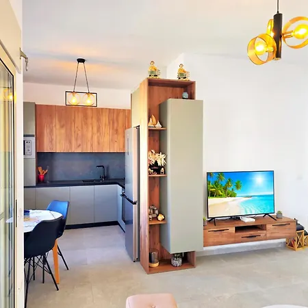 Perla Homes 200 *