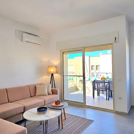 アパート Perla Homes 200 Plazhi San Pietro