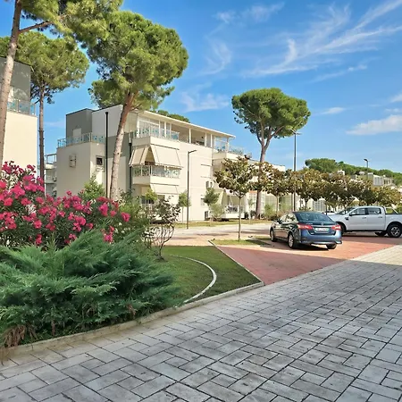 Perla Homes 200 * Plazhi San Pietro