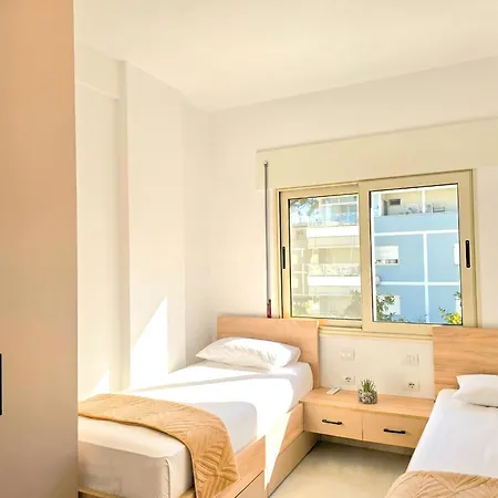 Perla Homes 200 *