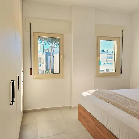 Perla Homes 200