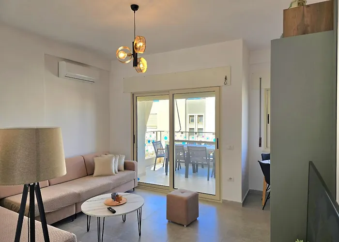 Perla Homes 200 *